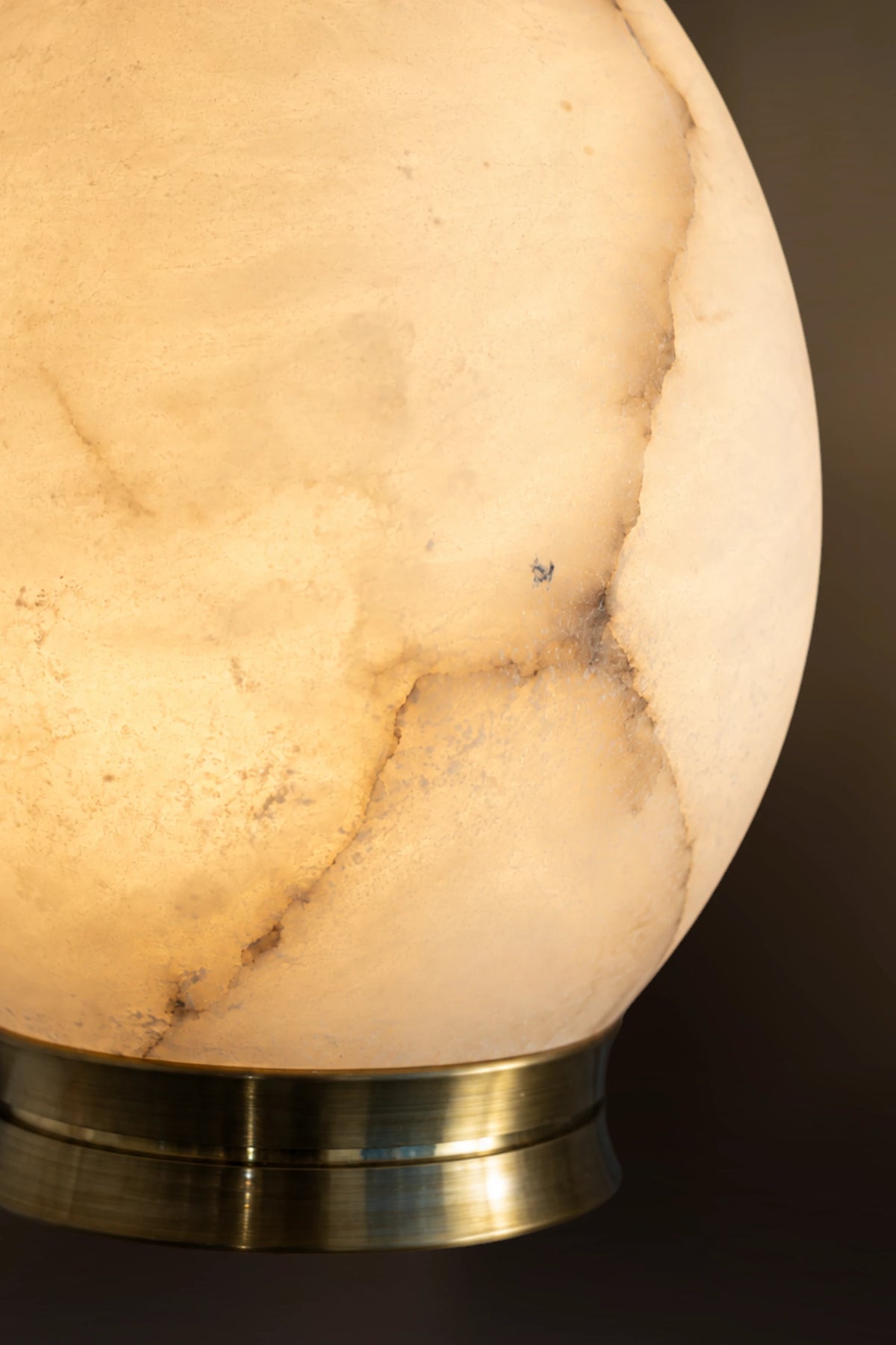Elara Oval Alabaster Pendant