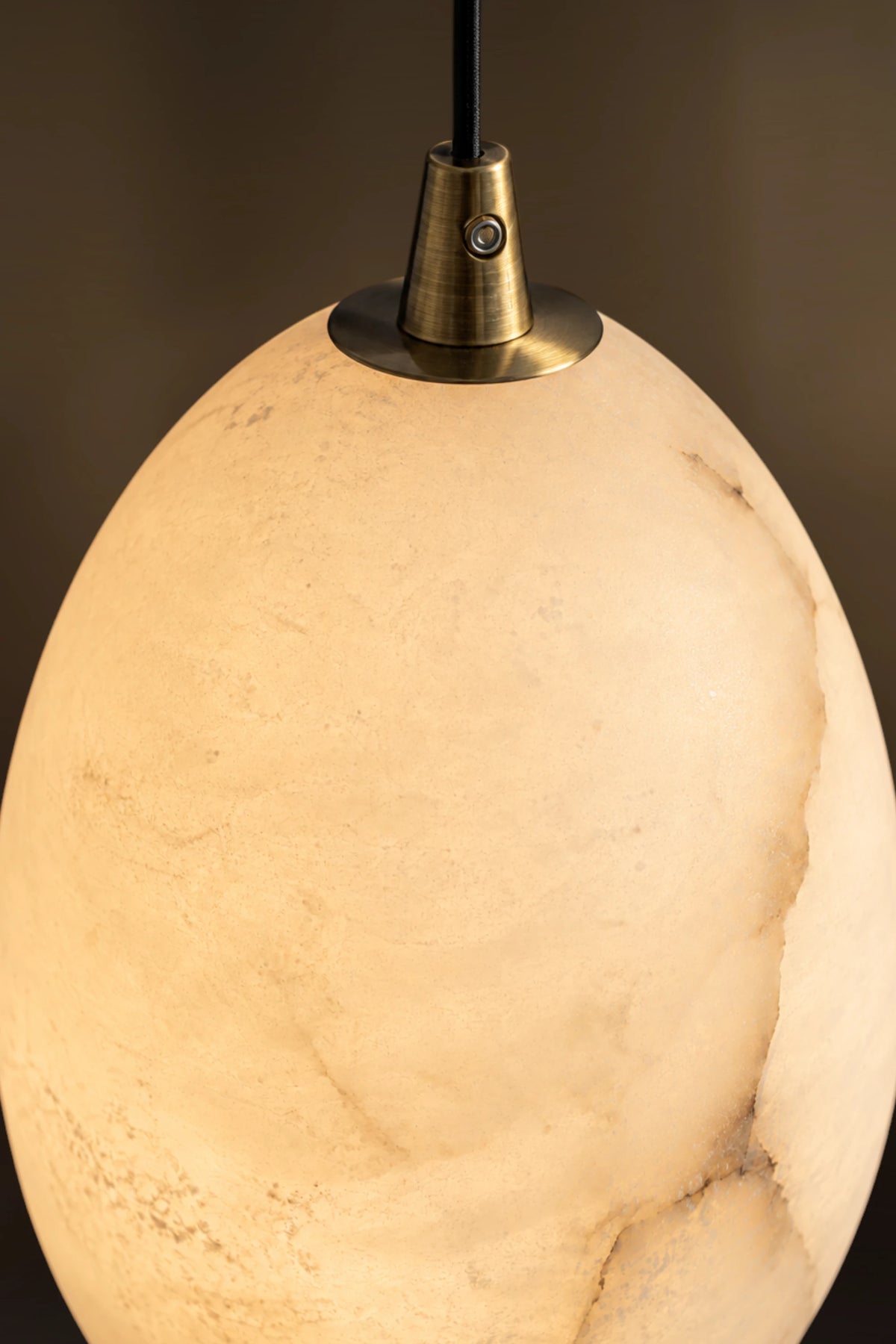 Elara Oval Alabaster Pendant