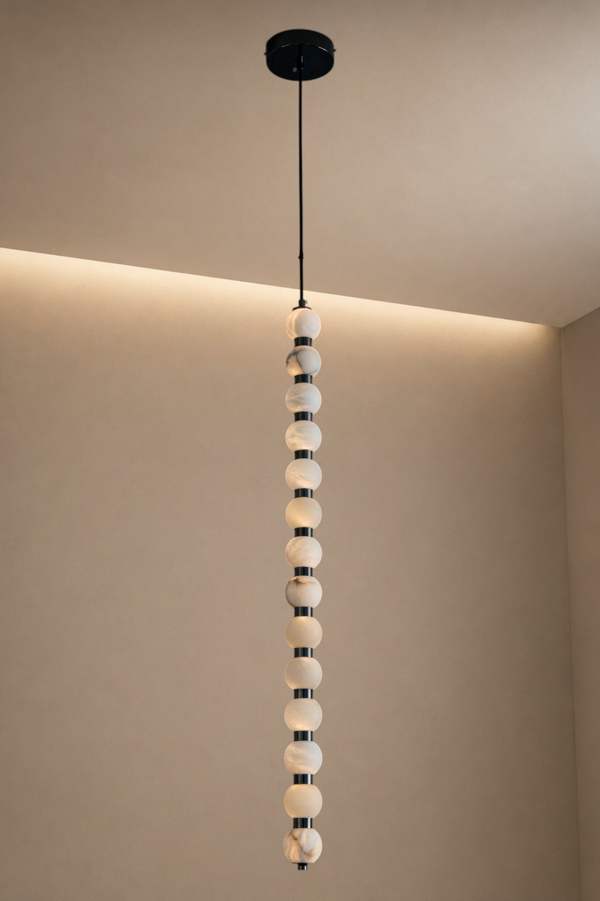 Elara Alabaster Bead Pendant Light