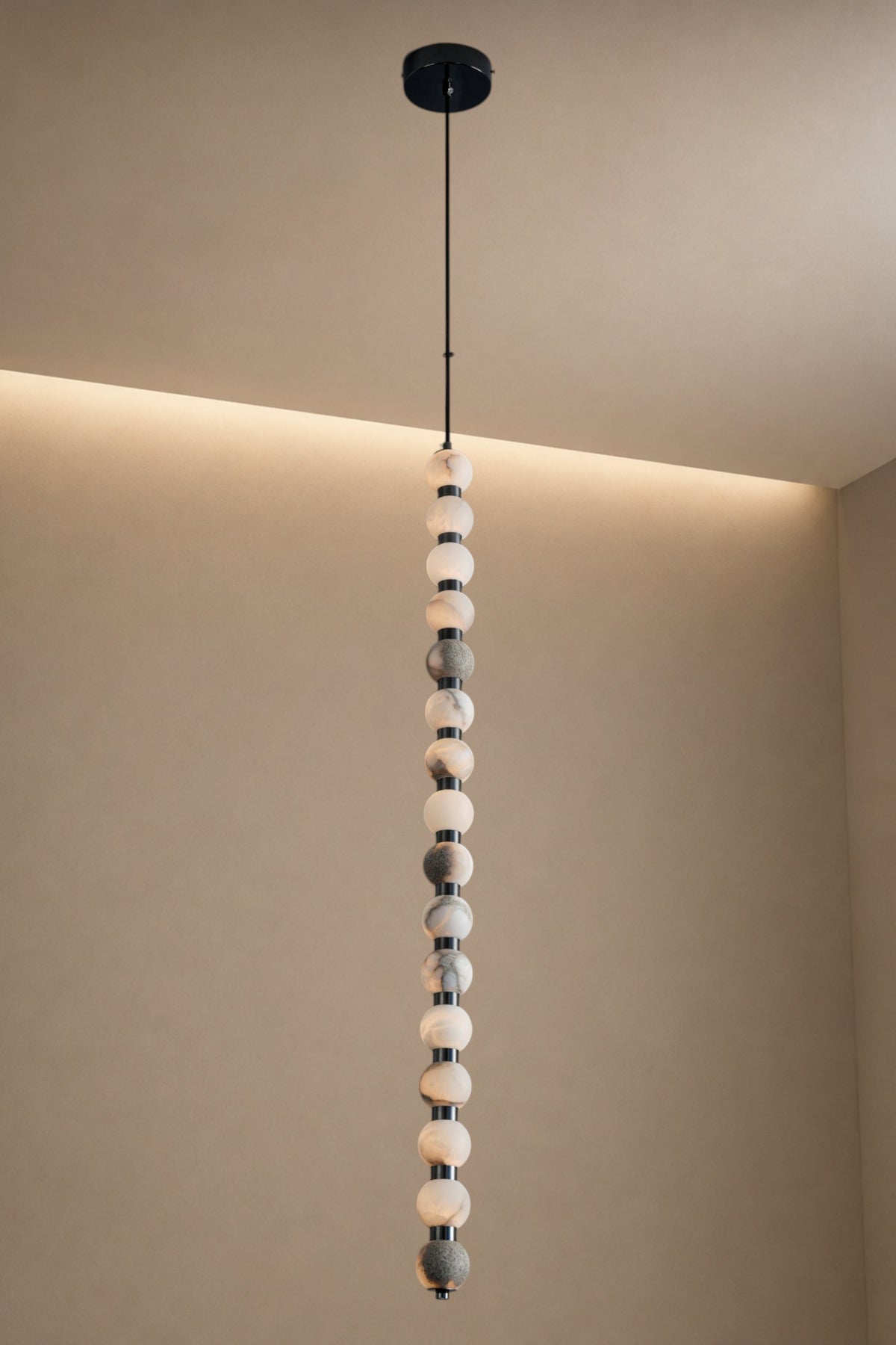 Elara Alabaster Bead Pendant Light