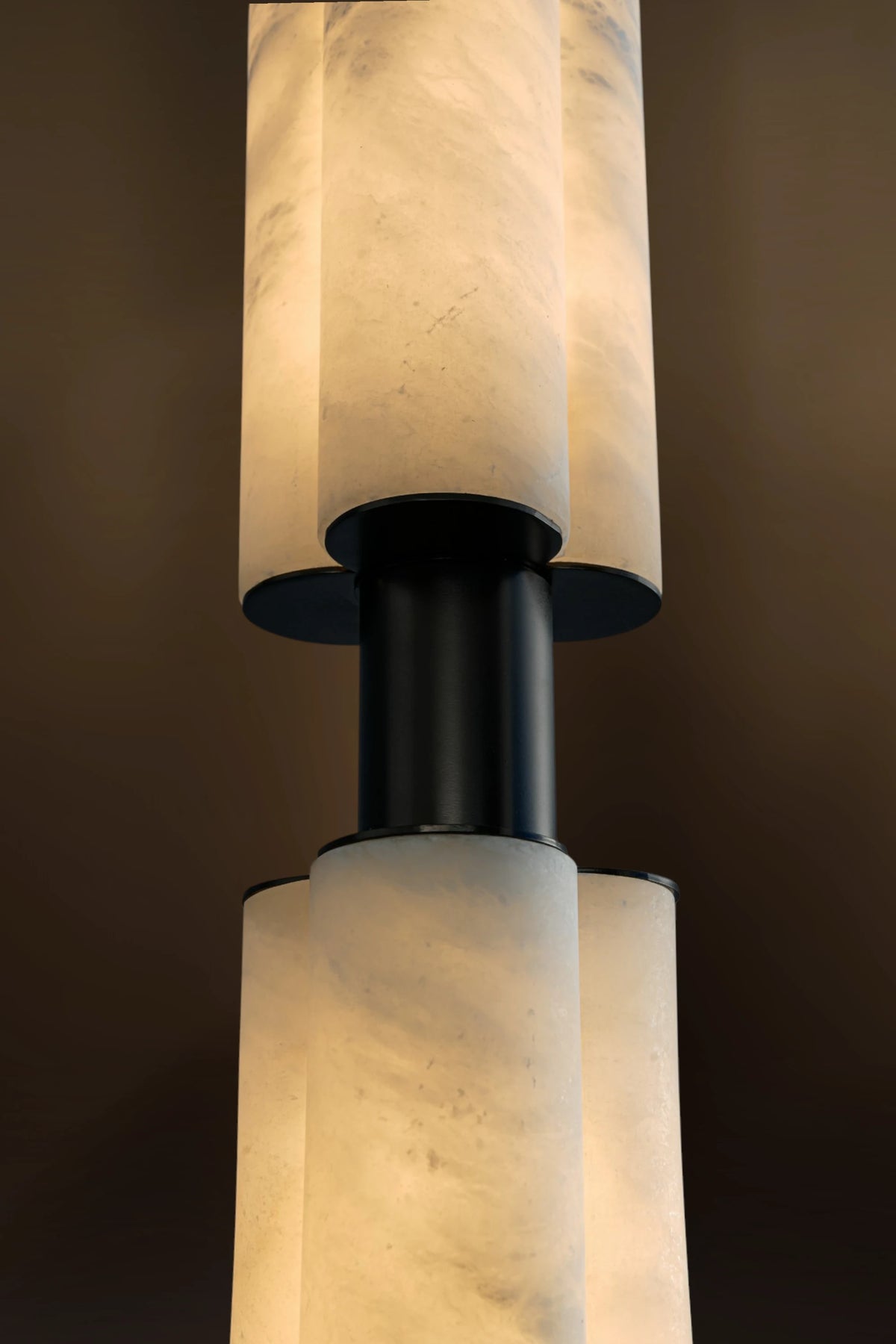 Elara Column Alabaster Pendant