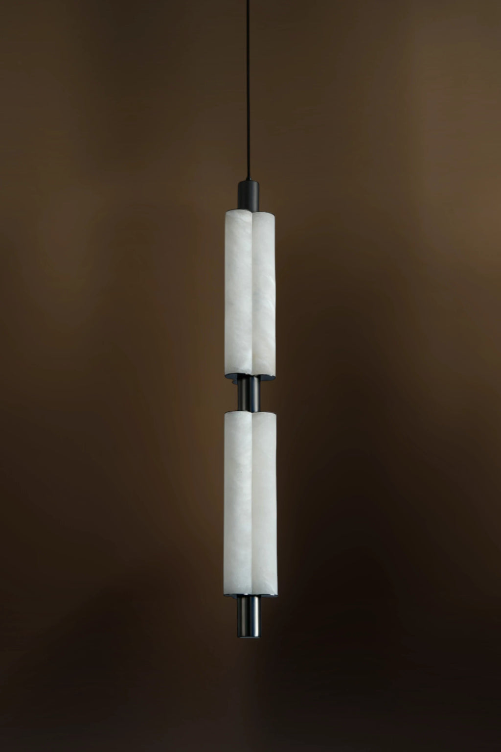 Elara Column Alabaster Pendant