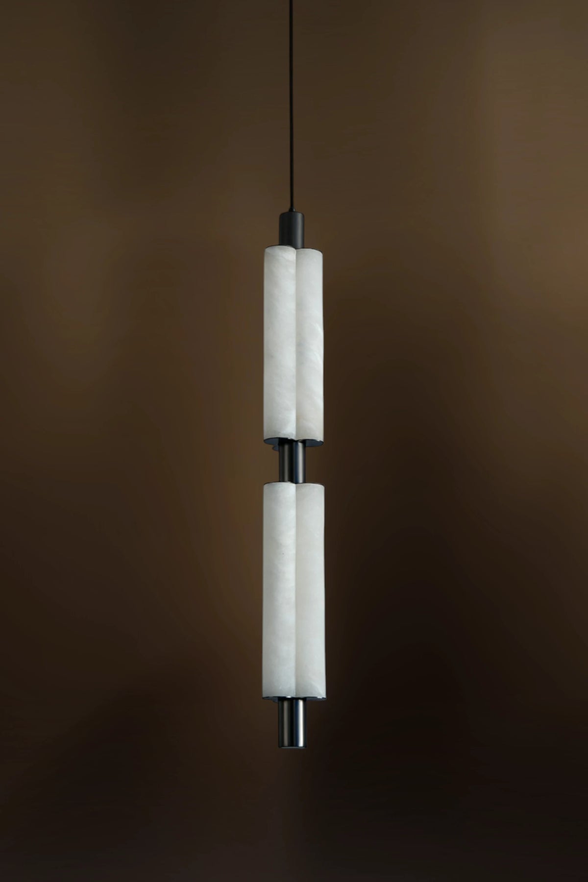 Elara Column Alabaster Pendant