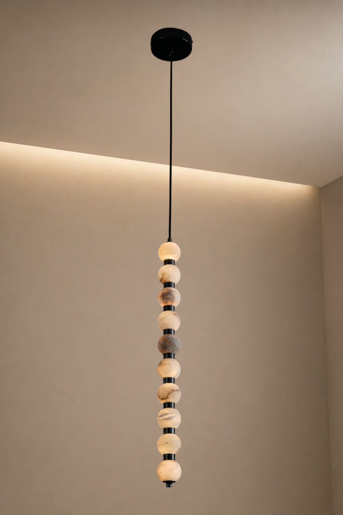 Elara Alabaster Bead Pendant Light