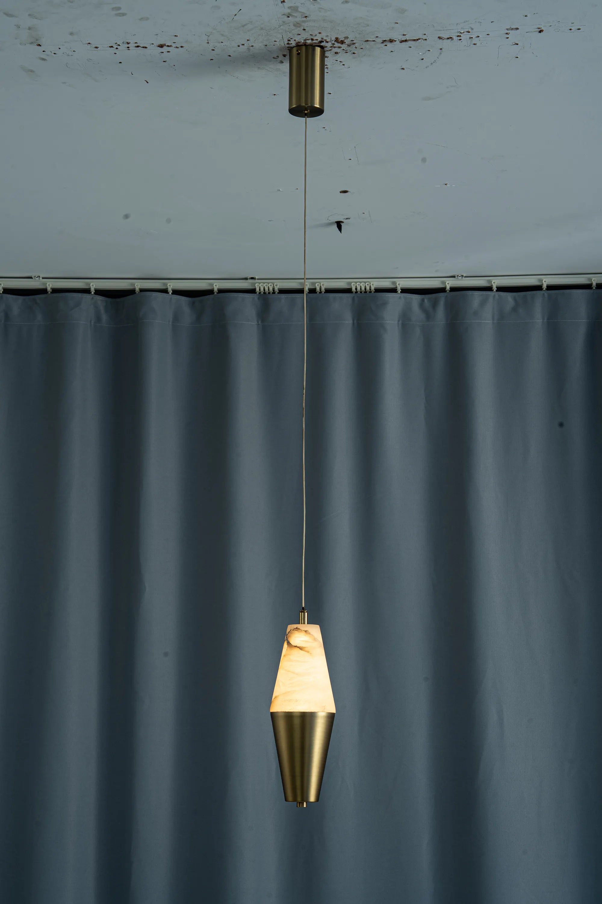 Celia Alabaster Pendant Light