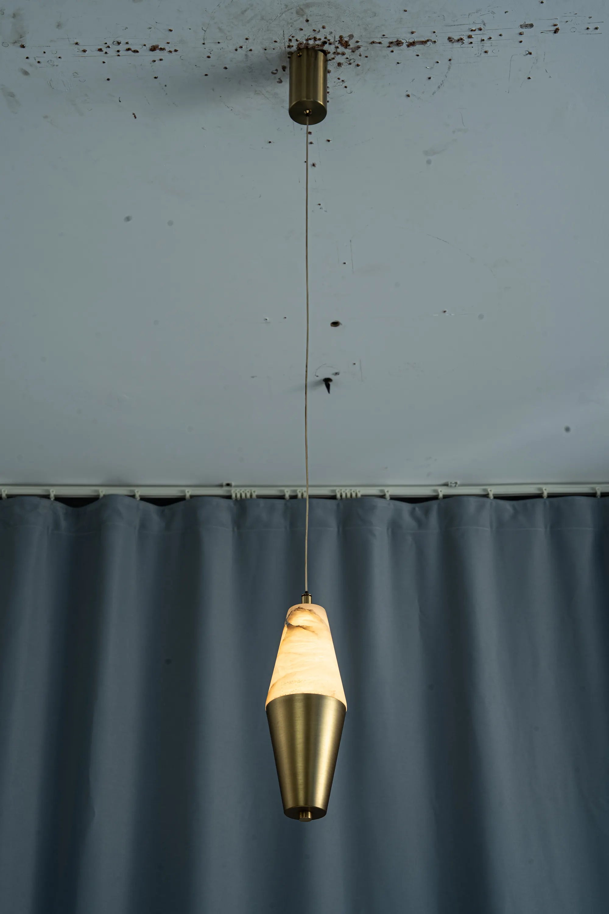 Celia Alabaster Pendant Light